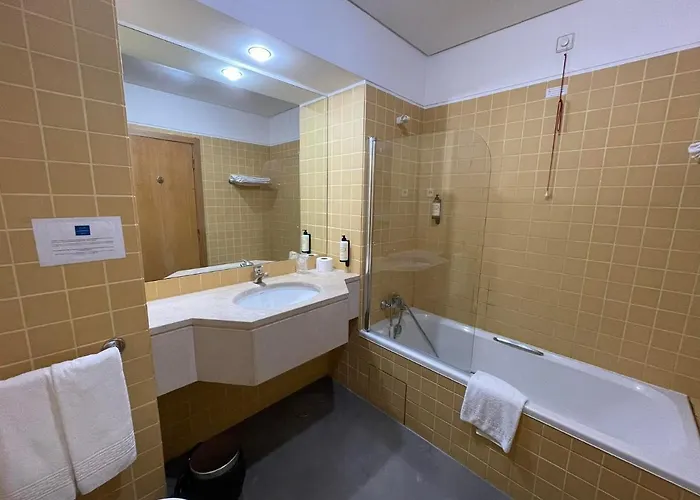 Flag Porto Maia Hotel 3*